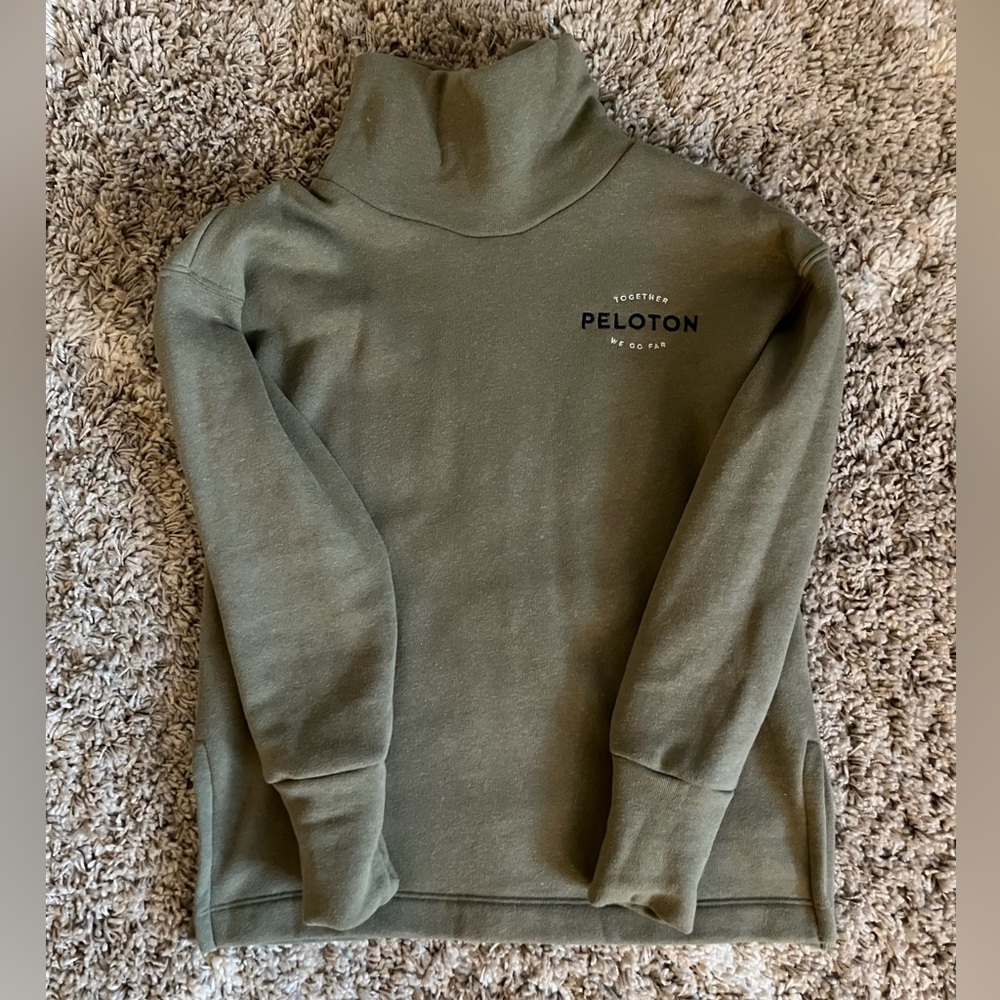 Peloton Funnel Neck